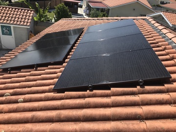 Céléco Énergie Illumine Biscarrosse : Une Installation Solaire avec Panneaux Sunpower et Micro-Onduleurs Enphase