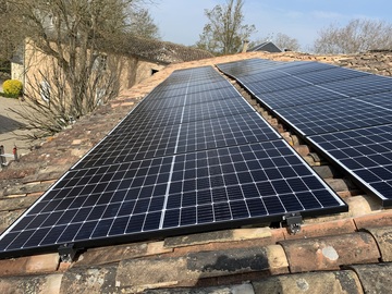 Pose de panneaux photovoltaïques dans les Landes